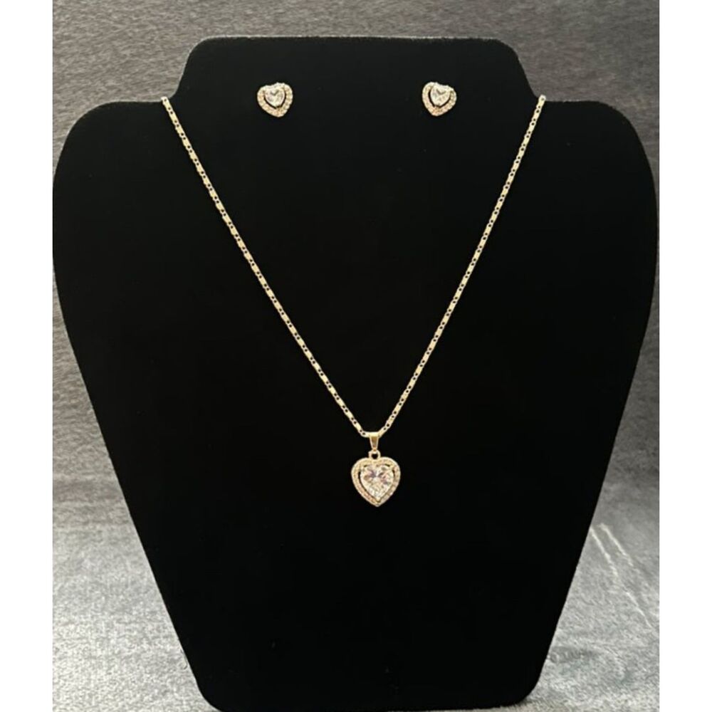 18K Gold Filled Paris Heart Zirconia Pendant Necklace 18" Chain Oro Laminado